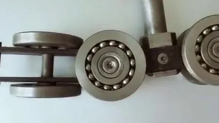 屠殺用クローズドトラックコンベヤの駆動